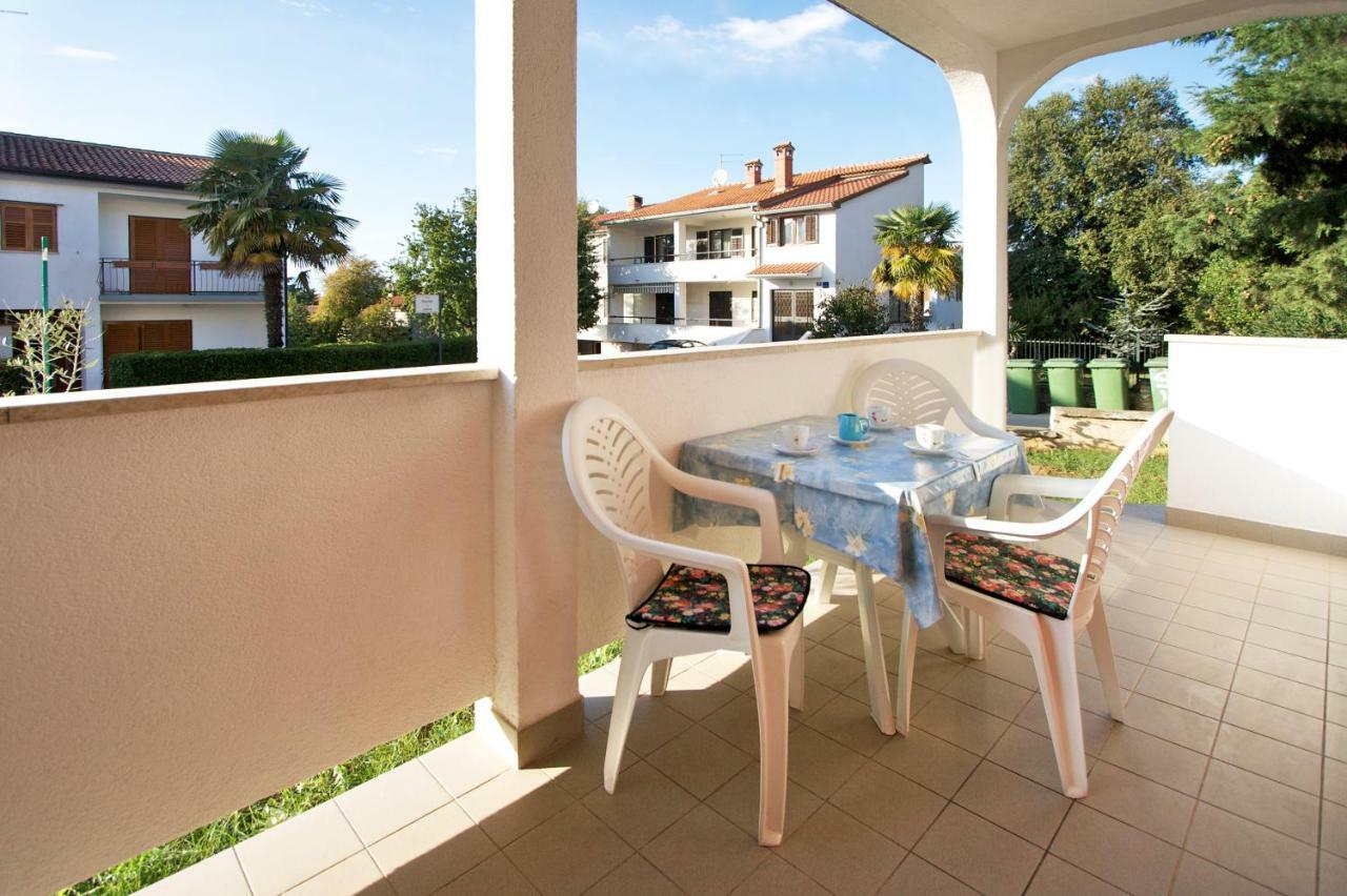 Elena Apartment Porec Exterior photo
